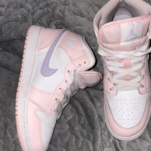 Jordan Kids Sneakers in Pink and White 6y or 7.5 or 8 women’s